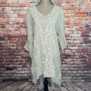 Johnny Was Ivory Embroidered Scalloped Cupra Rayon 3/4 Sleeve Boho Top